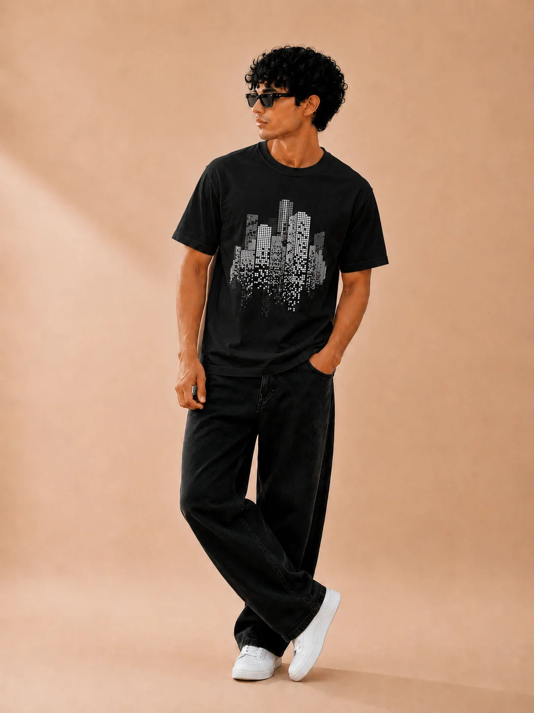 Building graphic tee, photo 2 of 4