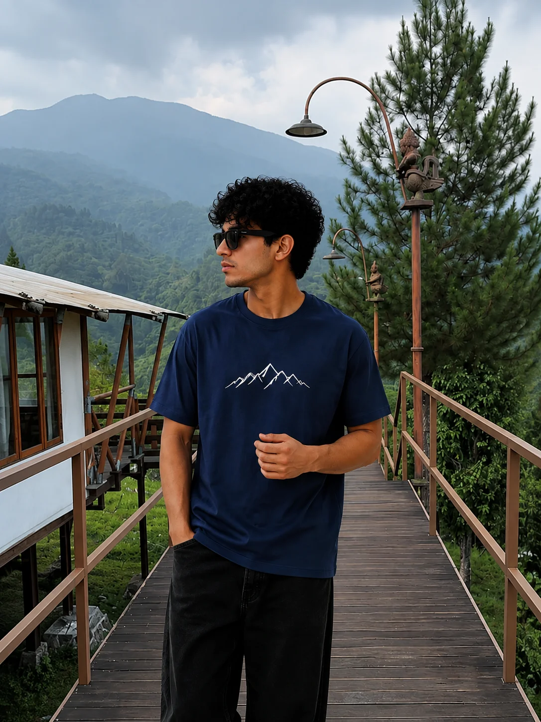 Mountain graphic tee, photo 3 of 3