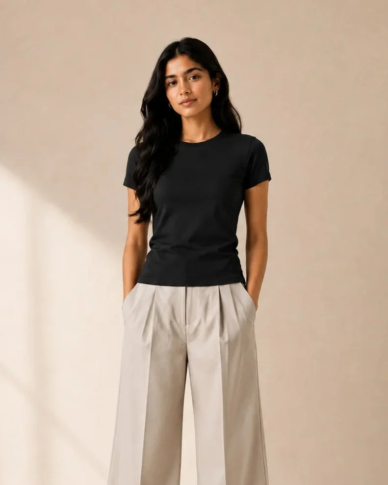 Plain fitted tee